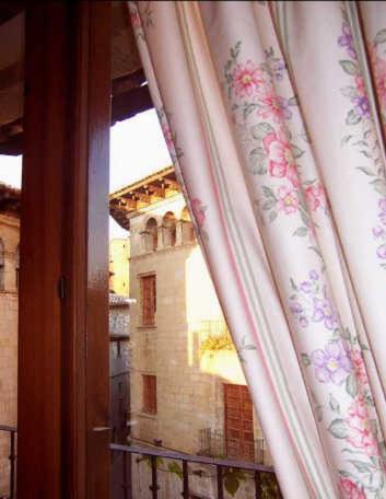 Hostal Las Coronas Sos del Rey Católico Zimmer foto