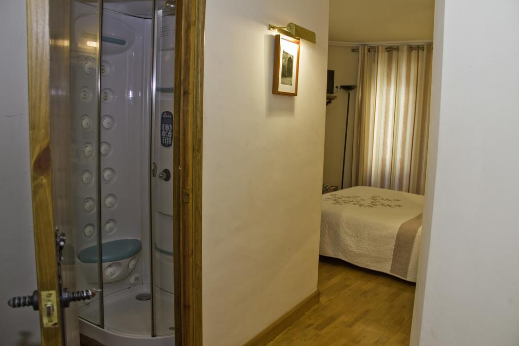 Hostal Las Coronas Sos del Rey Católico Exterior foto