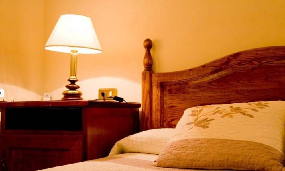 Hostal Las Coronas Sos del Rey Católico Exterior foto